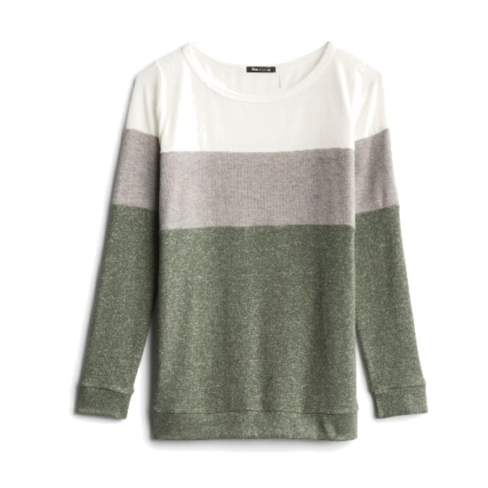 Pink Clover lightweight sweater